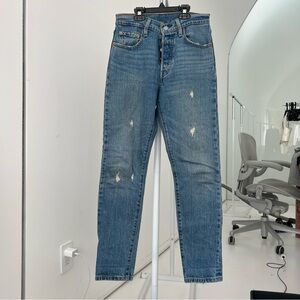 Levi 501 jeans mid wash distressed